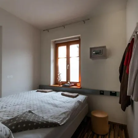 큐브 센트럴 룸스 포 2