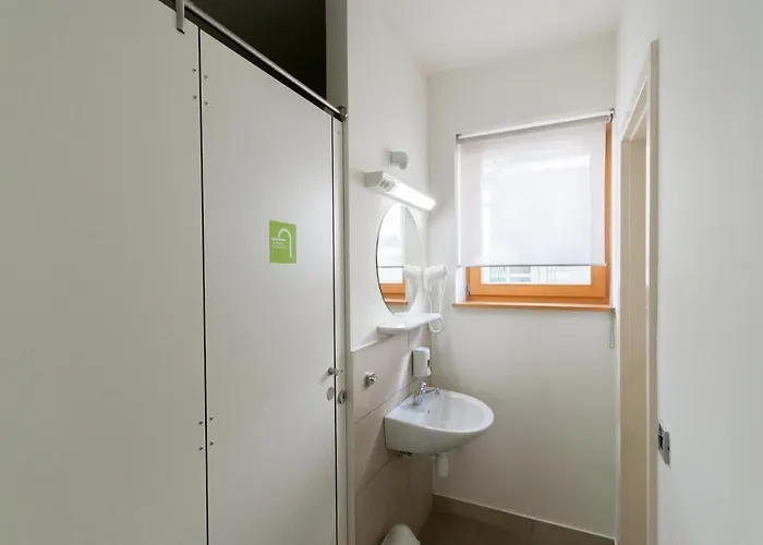 호스텔 큐브 센트럴 룸스 포 2