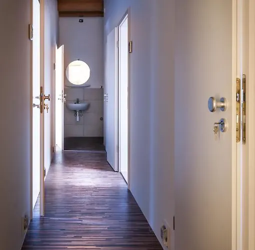 큐브 센트럴 룸스 포 2